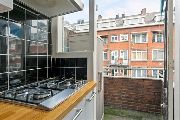 Medium property photo - Letlandsestraat 14B, 3028 ED Rotterdam